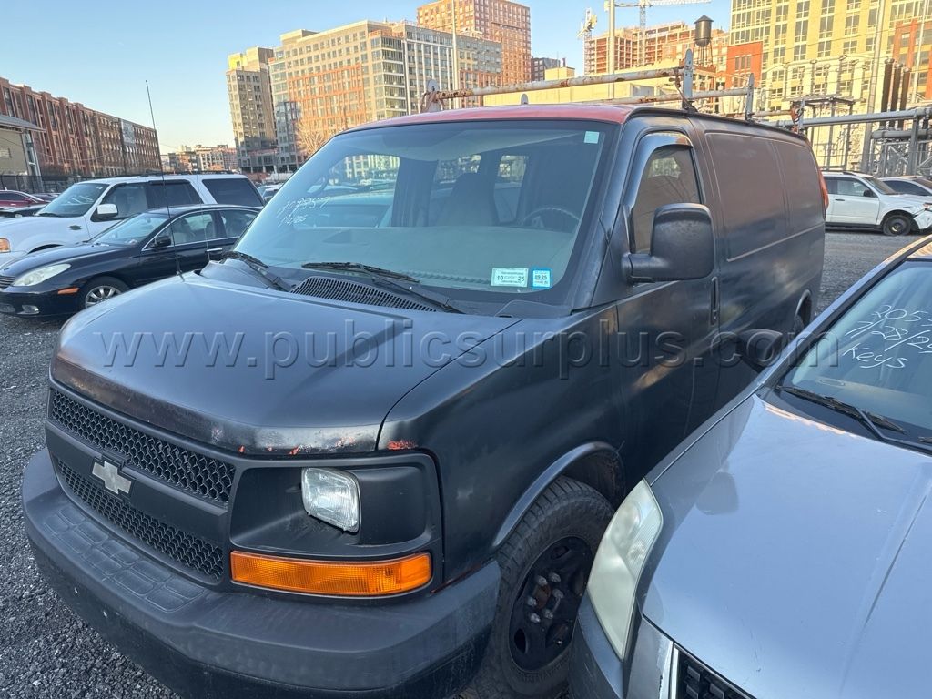 2007 Chevrolet Express — photo 1