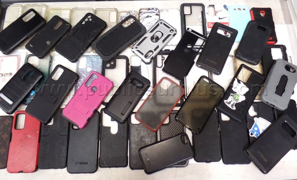 CELL PHONE CASES — photo 1