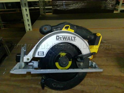 DeWalt Circular Saw ~ IA- 25311