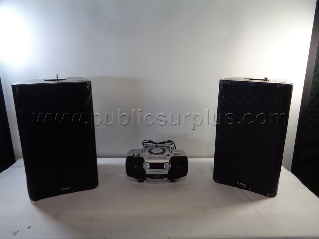 Lenox Sound Compact Disc Player w/ 2 QSC Active Loudspeakers — photo 1