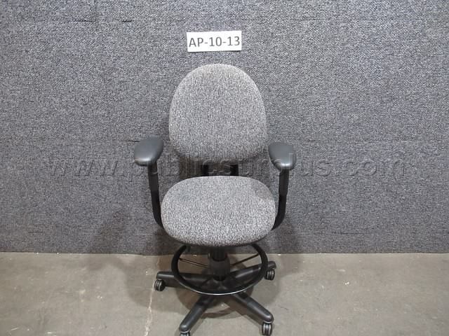 CHAIR ~ AP-10-13 — photo 1