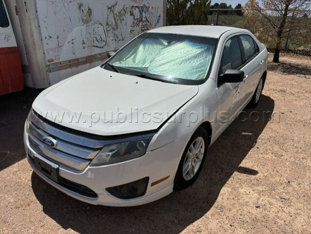 2010 Ford Fusion 4 Door — photo 1