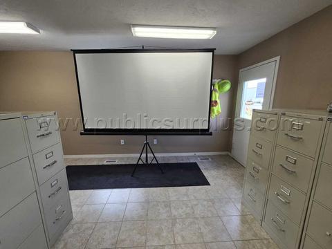 Projector Screen