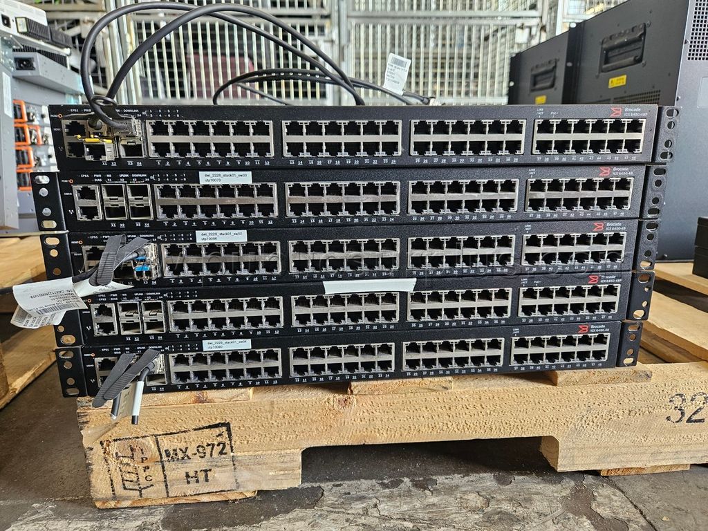 Brocade Switches (118098) — photo 1