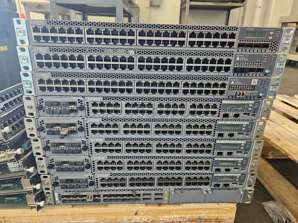 Juniper Switches (118100) — photo 1