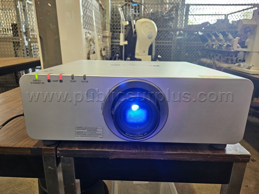 Panasonic DLP Projector PT-DZ770US (118103) — photo 1