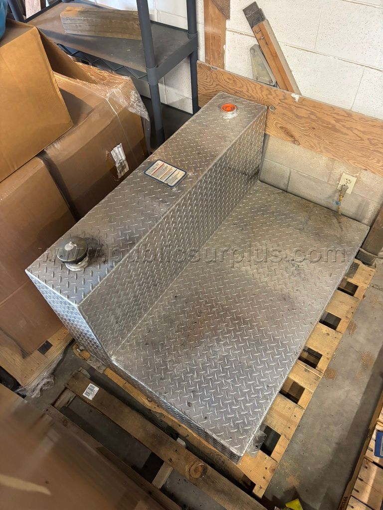 Fuel Tank — photo 1