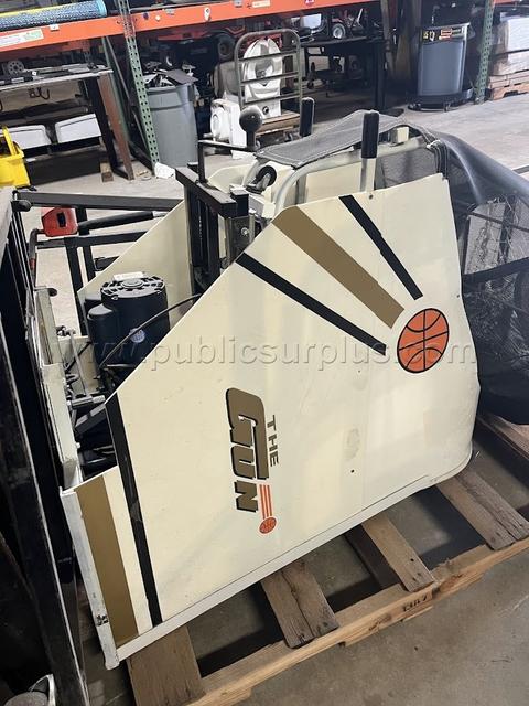 The GUN Basketball Pitcher