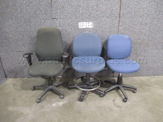 ASST CHAIRS (3 TOTAL) ~ AP-17-9 — photo 1