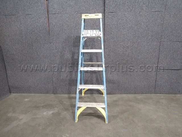 LADDER ~ AP-17-22 — photo 1