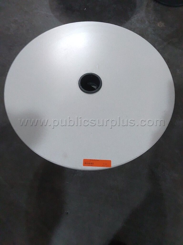 Small round table — photo 1