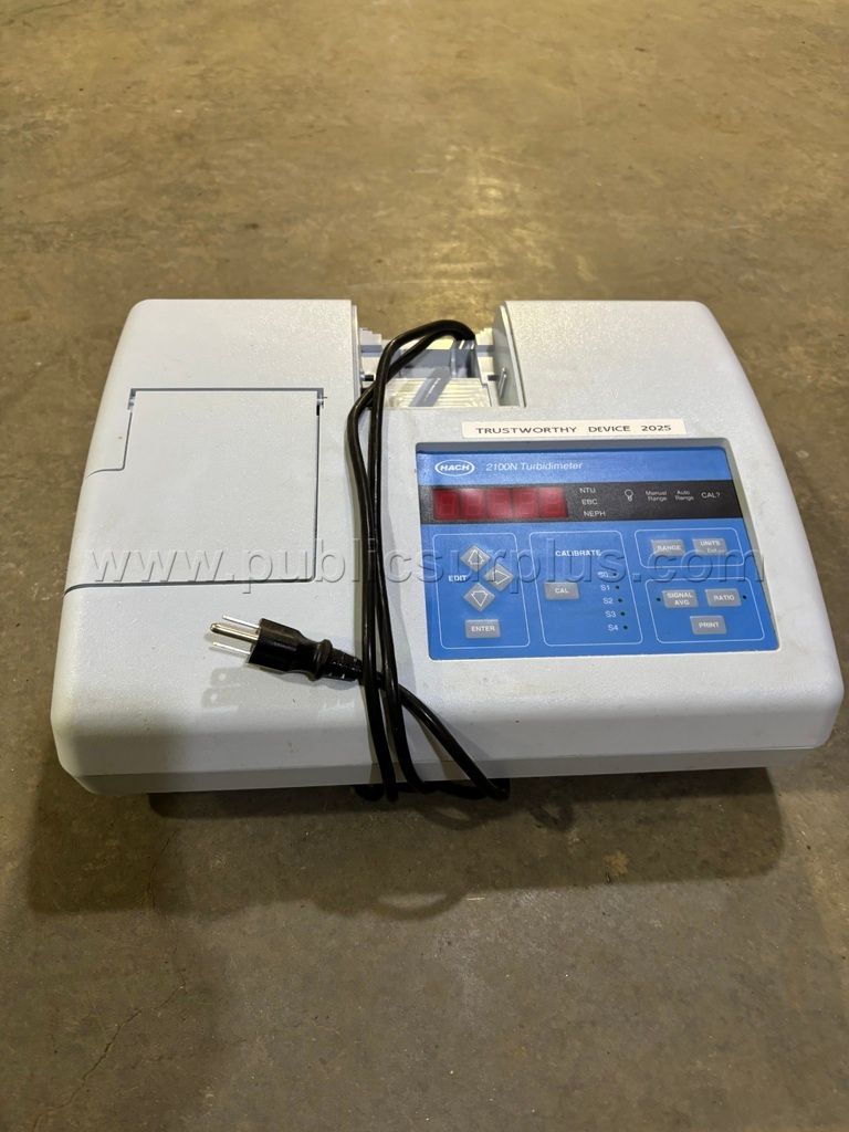 Hach 2100N Turbidimeter with Cailbration Standards — photo 1