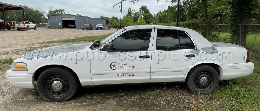 2008 Ford Crown Victoria — photo 1