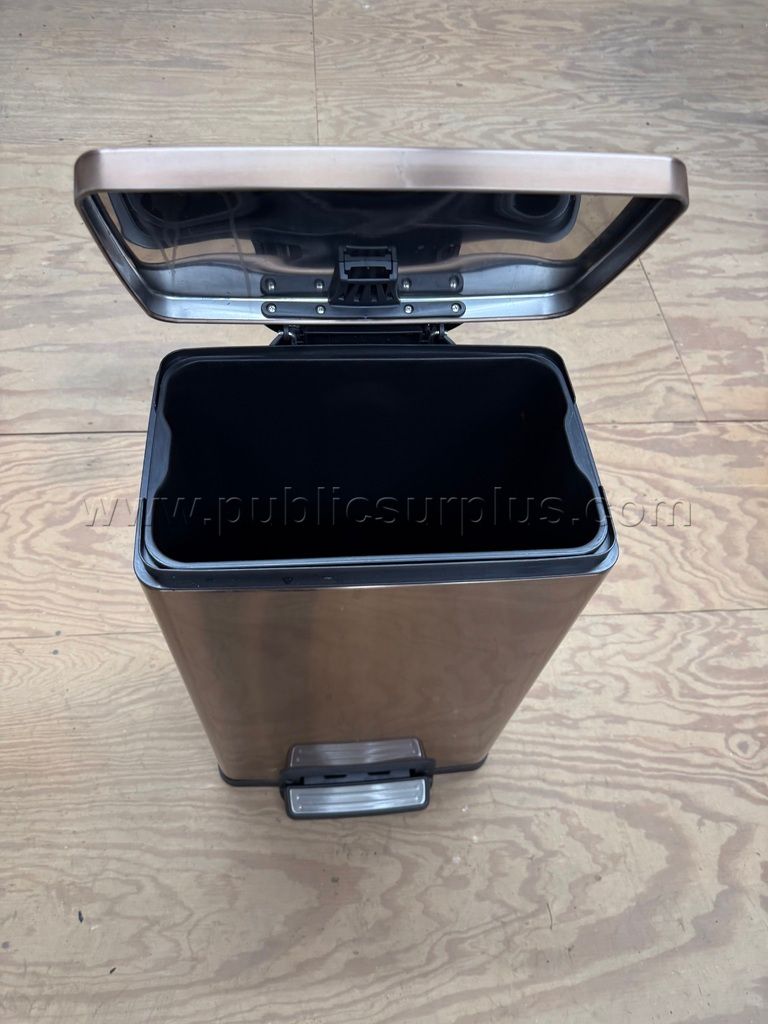 ATO 7 Trash Cans with Hinged Lids — photo 1