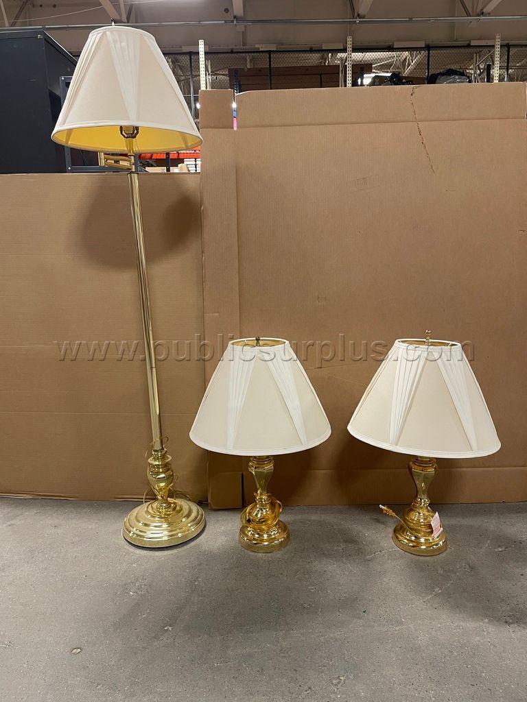 3 gold colored lamps — photo 1