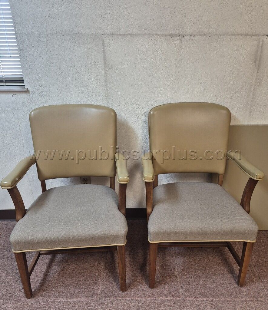 Set of Beige Chairs — photo 1