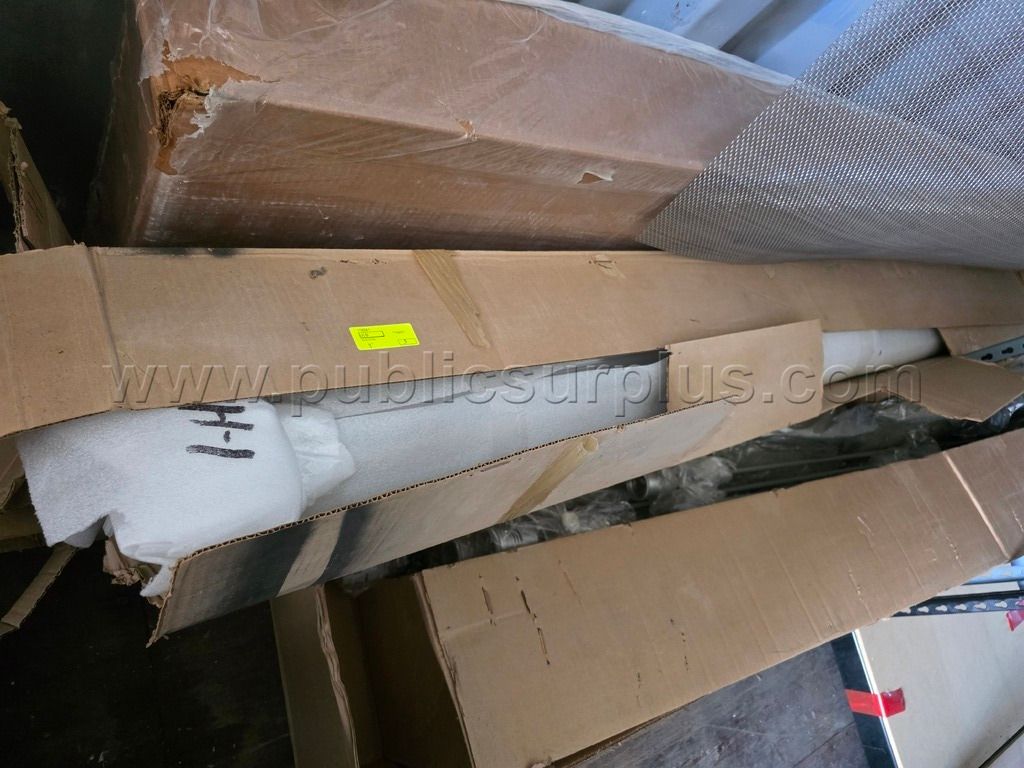 3 - 8' Round Light Fixtures (118281) — photo 1