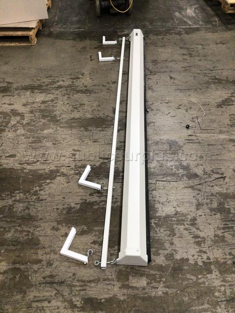 Projector screen