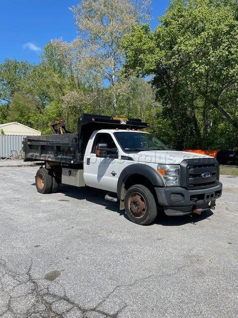 #410 2015 Ford F-550