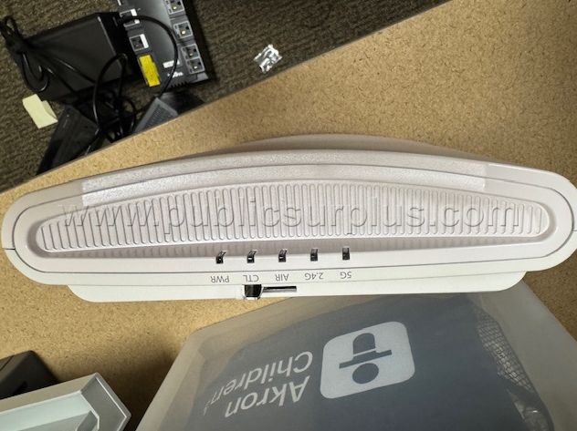 12 Ruckus R710 Access Points and 1 Zone Controller — photo 1