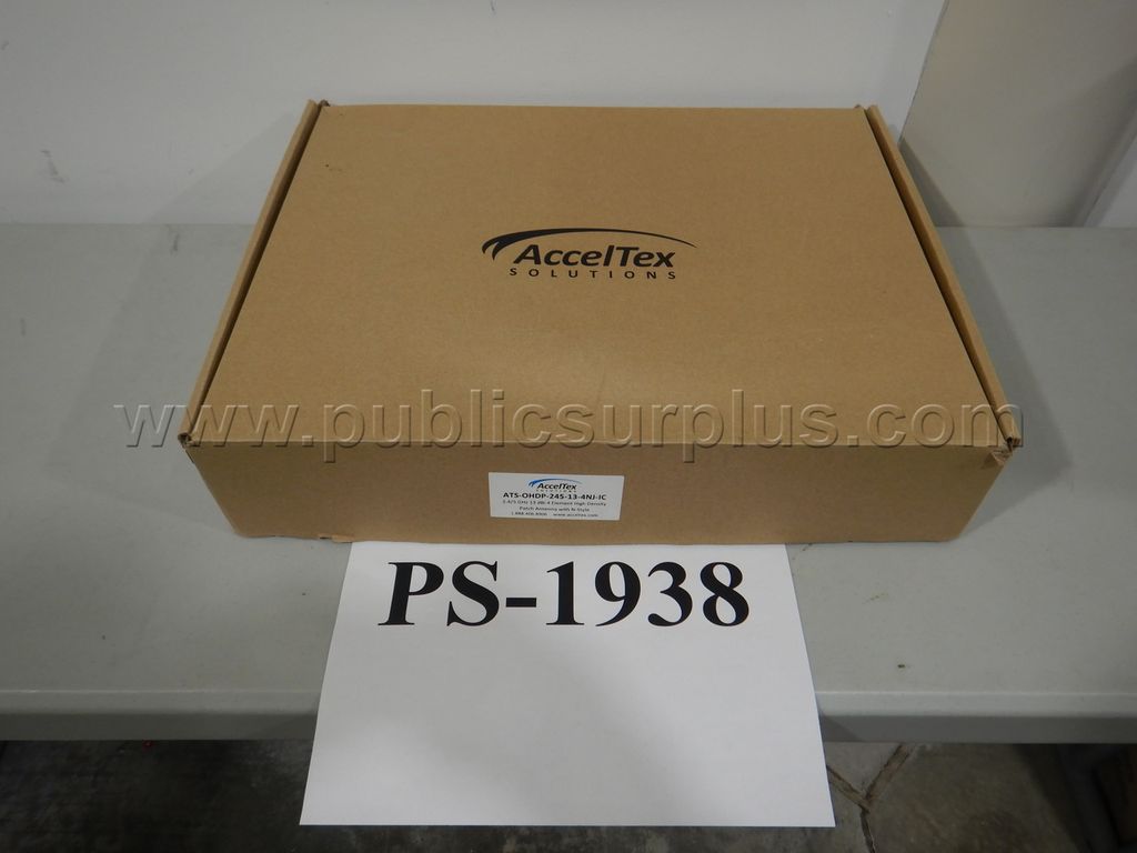 Patch Antenna w/ N-Style Outputs — photo 1