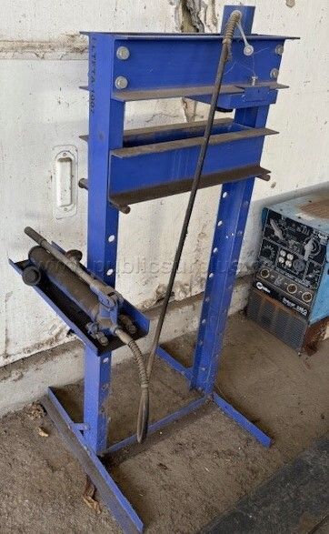 25 Ton Top Press- FLTFTA-1007 - photo 1
