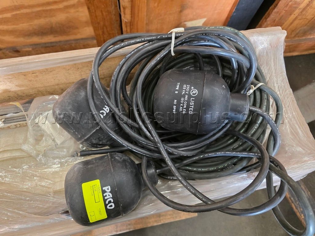 3 - Paco Float, Type S (118325) BID IS PER FLOAT — photo 1