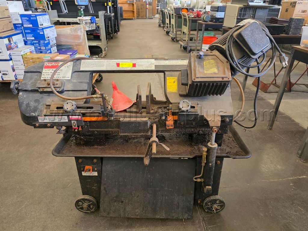 Dayton Band Saw (118335) — photo 1