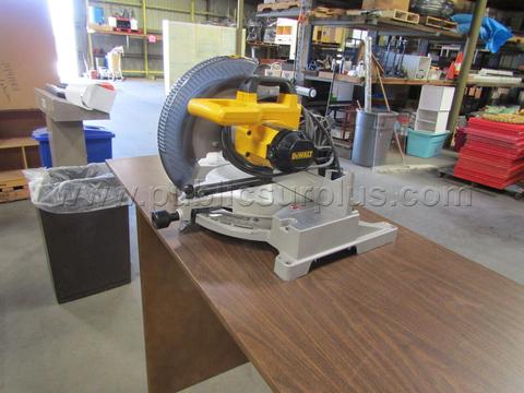 DEWALT DW705 12 COMPOUNBD MITER SAW