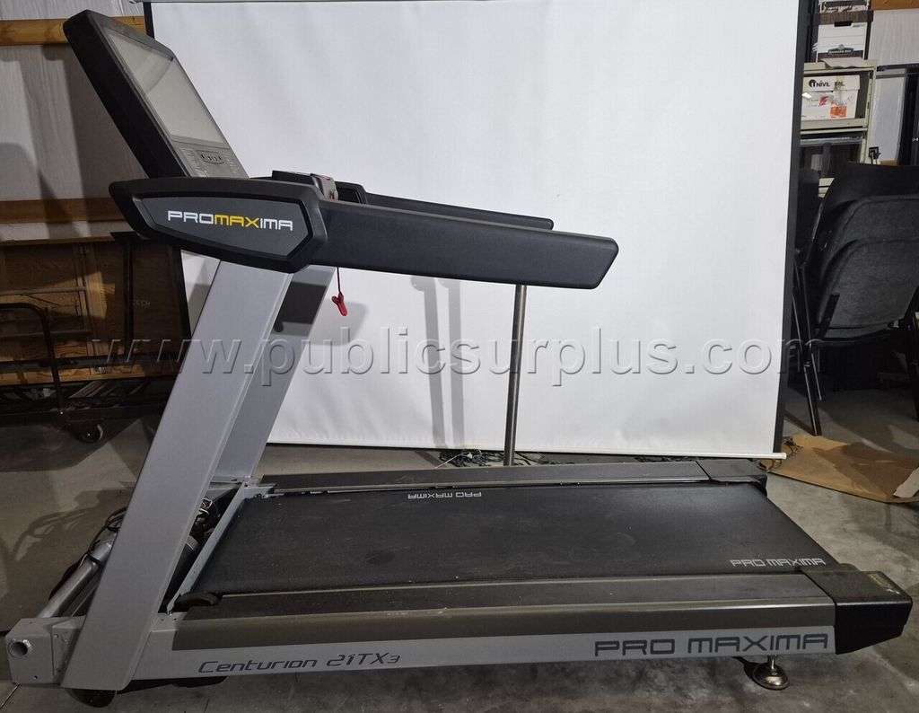Pro Maxima Tread Mill — photo 1