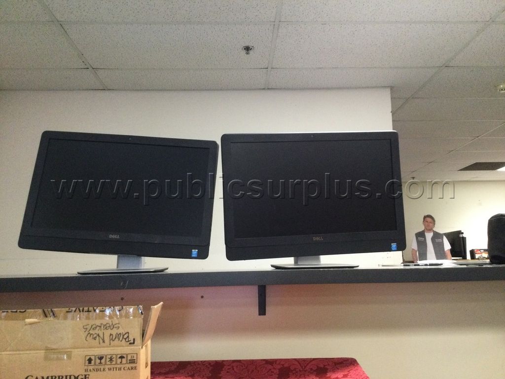 LOT OF (2) AIO DELL DESKTOP - 598 — photo 1