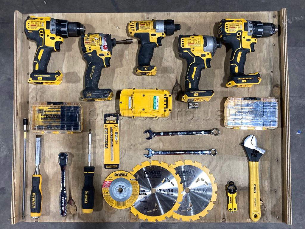 Pallet of DeWalt Tools /JB — photo 1