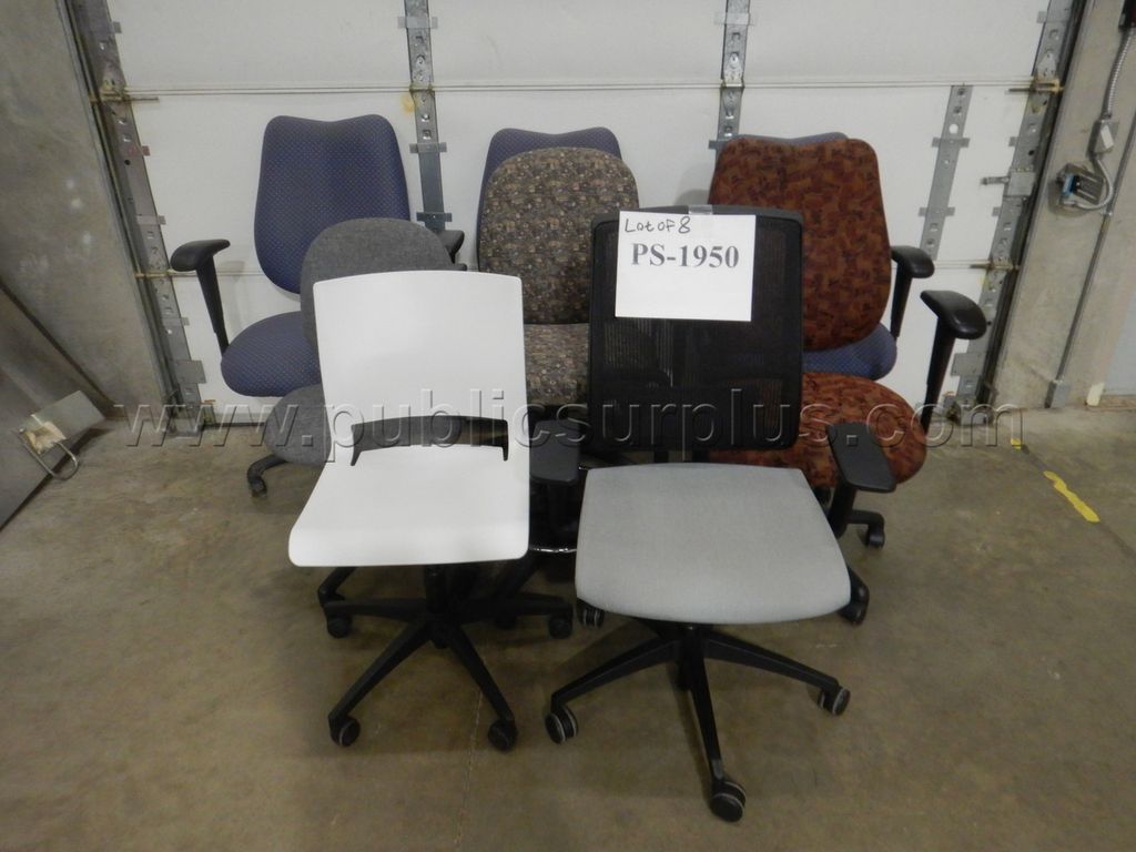 Rolling Office Chairs* - Lot of 8 — photo 1