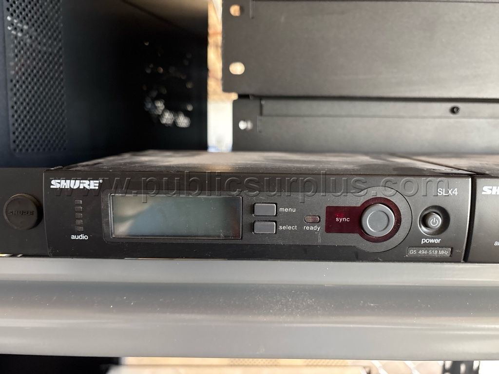 Shure SLX4 - Dual Wireless Receiver Rack System — photo 1