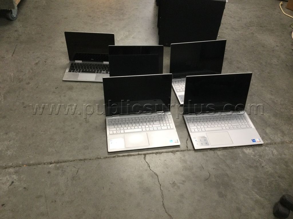 LOT OF (5) DELL LAPTOPS - SOLD AS IS - 613 — photo 1