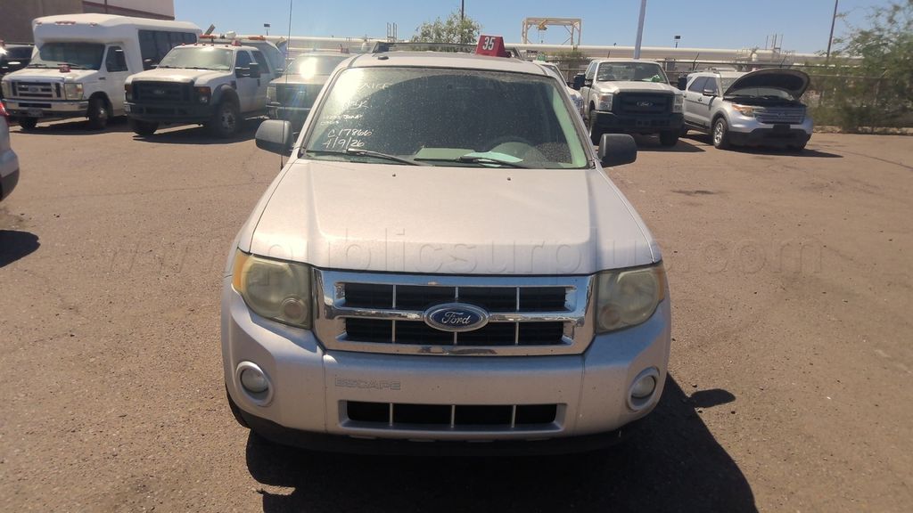 ADES - J2A1KF - 2011 FORD ESCAPE FFV SPORT UTILITY 4X4 — photo 1