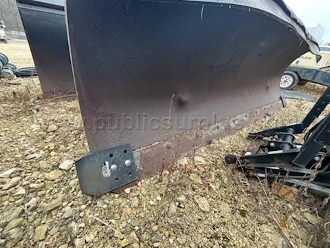 2001 Universal Plow  Unit# 50.50104