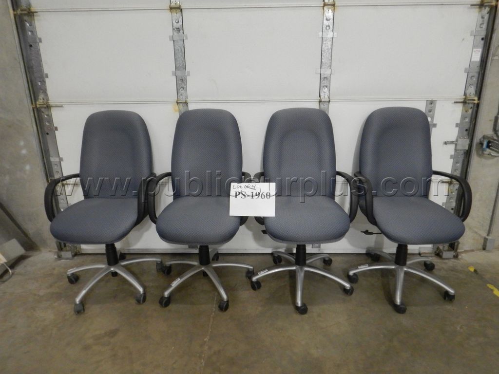 Rolling Office Chairs* - Lot of 4 — photo 1