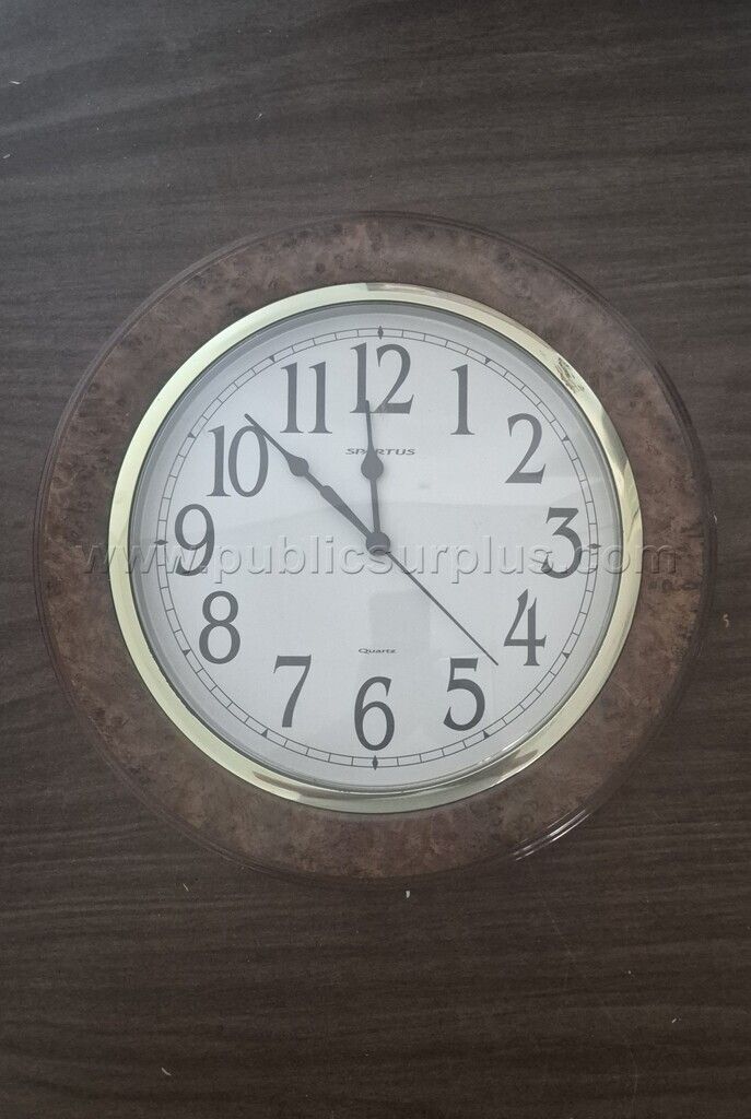 12-hour Face Wall Clock — photo 1