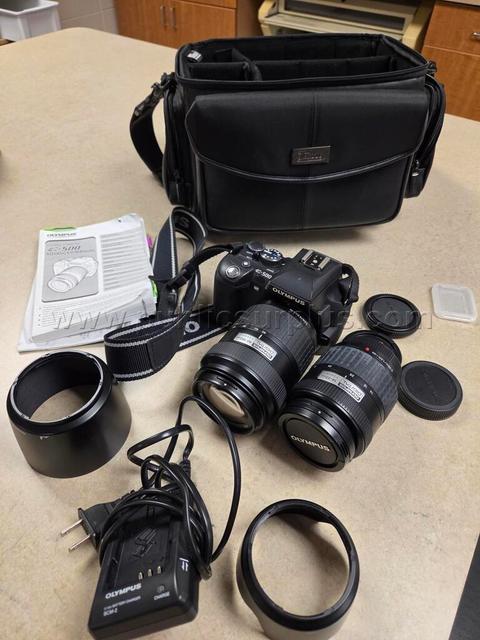 OLYMPUS E-500 Digital Camera & Extras