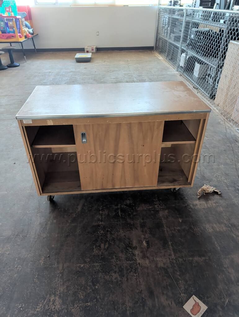 Industrial Rolling Storage Work Cabinet — photo 1