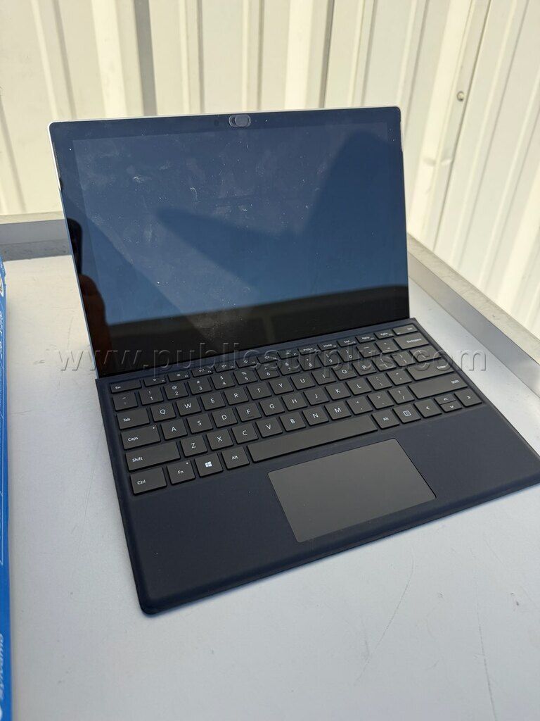 Lot of 31 - Microsoft Surface Pros - photo 1