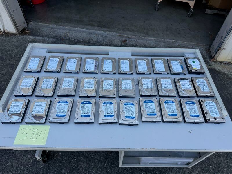 30 pcs - Mixed Hard Drives - 320GB - photo 1