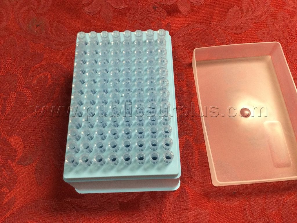 LOT OF (7) BOXES OF AXYGEN PIPETTE TIPS - SOLD AS IS - 624 — photo 1