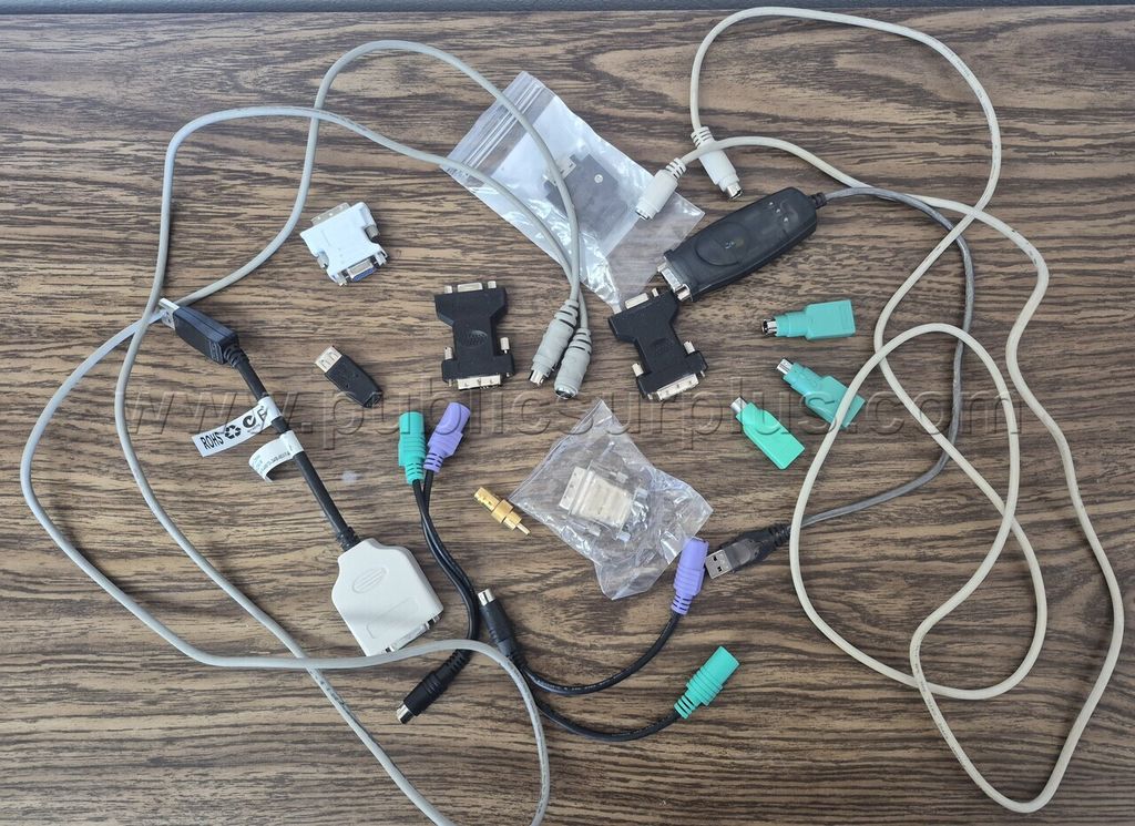 Miscelaneous Cords and Adapters - photo 1