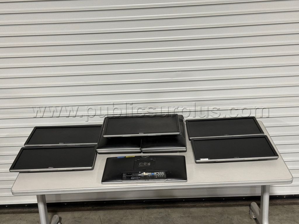 LOT OF 10 20" DELL MONITORS — photo 1