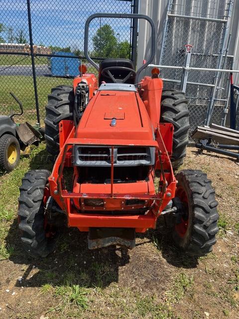 1995 Kubota L4200 tractor