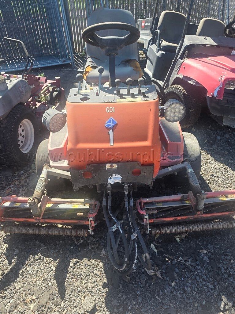 Jacobson Textron Jacobsen Triplex Reel Mower — photo 1