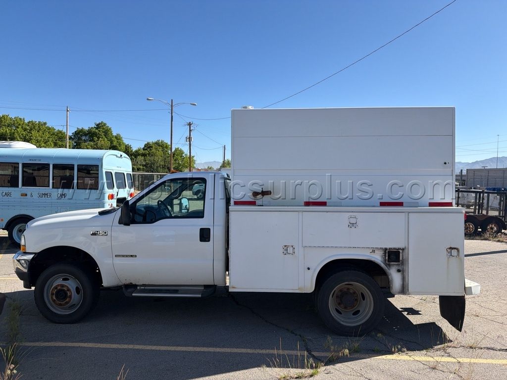 2002 Ford F450 with Service Body — photo 1