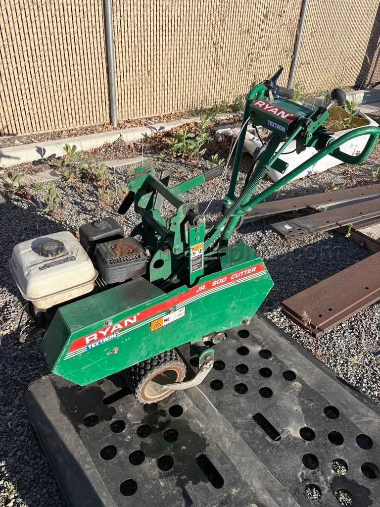 Sod cutter — photo 1